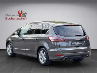 Ford S-MAX 2.0 TDCi Vignale AWD — Monospace 7 places premium, traction intégrale et équipements haut de gamme — Heckansicht