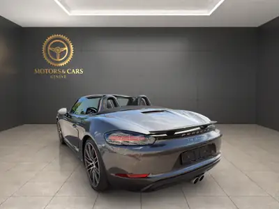 Porsche 718 Boxster S 2019 — Cabriolet sportif 350 ch, kilométrage faible — vista posteriore