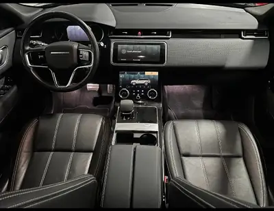 Land Rover Range Rover Velar 2.0 D I4 200 — Diesel MHEV, 30'000 km, design premium — Armaturenbrett