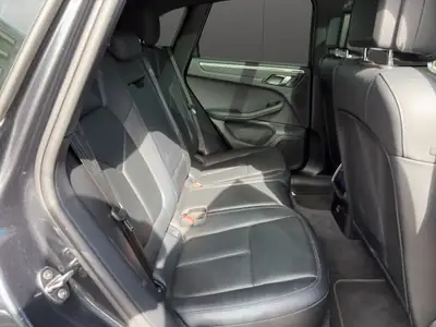 Porsche Macan PDK 2020 — SUV premium allemand, entretien Porsche complet — Miniature 16