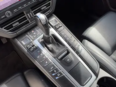 Porsche Macan PDK 2020 — SUV premium allemand, entretien Porsche complet — Miniature 21