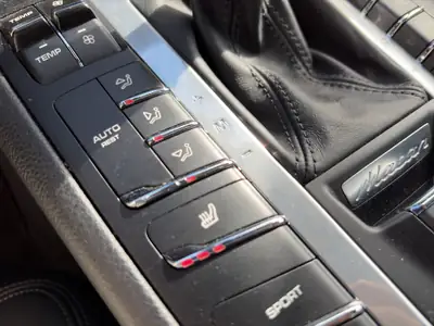 Porsche Macan PDK 2020 — SUV premium allemand, entretien Porsche complet — Miniature 22