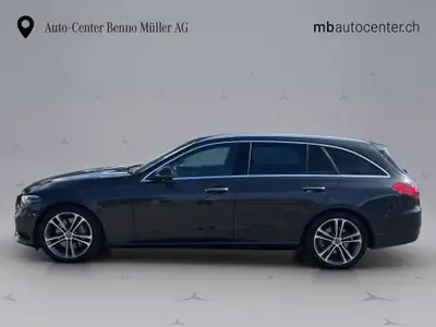 Mercedes-Benz C 220 d Avantgarde Kombi — Diesel mild-hybride, 88 000 km, design premium — fianco