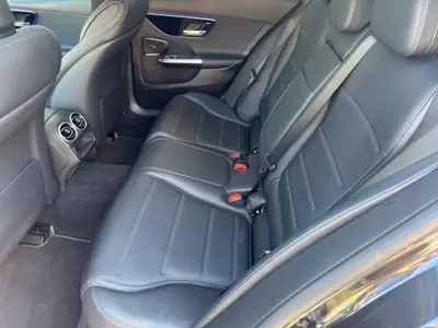 Mercedes-Benz C 220 d Avantgarde Kombi — Diesel mild-hybride, 88 000 km, design premium — Miniatura 10