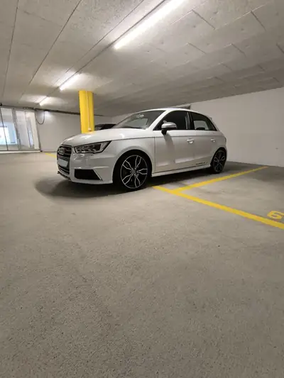 Audi S1 — Petit bolide 231 ch tout-terrain, kilométrage maîtrisé — arrière