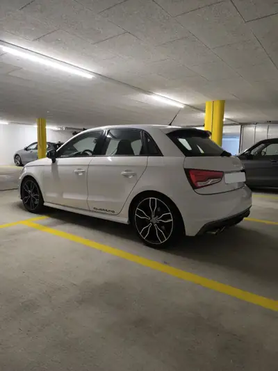Audi S1 — Petit bolide 231 ch tout-terrain, kilométrage maîtrisé — intérieur