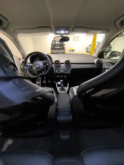 Audi S1 — Petit bolide 231 ch tout-terrain, kilométrage maîtrisé — Miniature 8