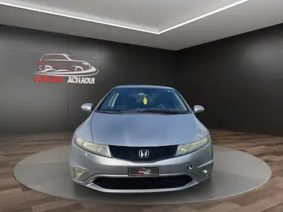 Honda Civic 2.2 i-CTDi Comfort — Diesel économique, 256 000 km, sans sinistre — vista esterna