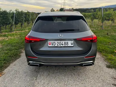 Mercedes-Benz C 200 AMG Line — Break élégant, motorisation hybride et équipements premium — tableau de bord