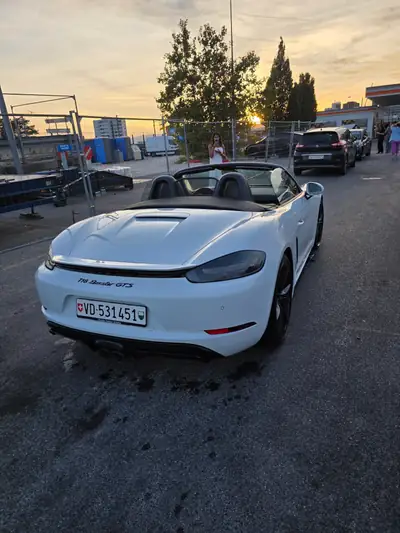 Porsche 718 Boxster GTS 2.5 PDK — Roadster de prestige, 52 250 km, sans sinistre — Seitenansicht