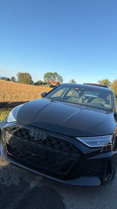 Audi RS3 Sportback 2.5 TFSI — 400 ch, design noir intégral, performances extrêmes — Innenraum