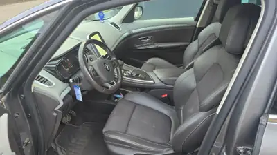 Renault Espace 1.6 TCe 200 ch — Monospace 7 places, motorisation moderne et fiable — rear view