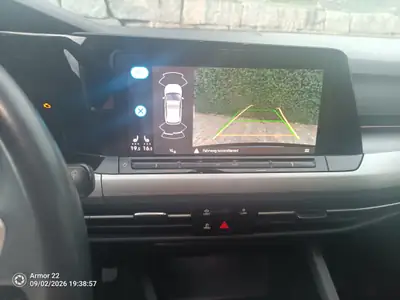 VW Golf 1.5 TSI Live — Berline essence dynamique, 47 500 km, garantie constructeur — vista posteriore