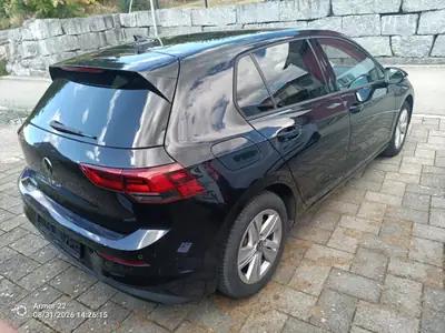 VW Golf 1.5 TSI Live — Berline essence dynamique, 47 500 km, garantie constructeur — interni