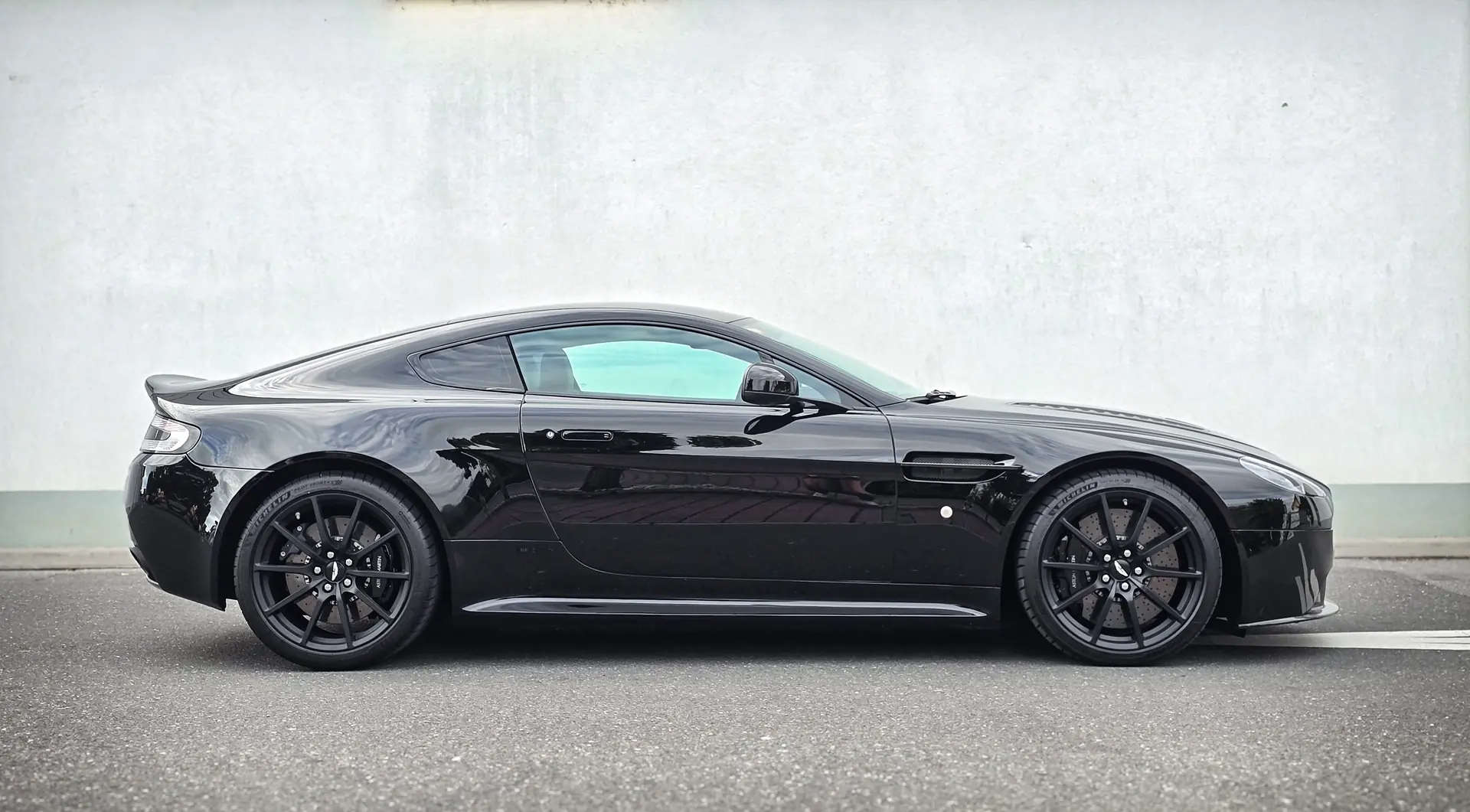 Aston Martin V12 Vantage 2015 occasion MONTHEROD — 5
