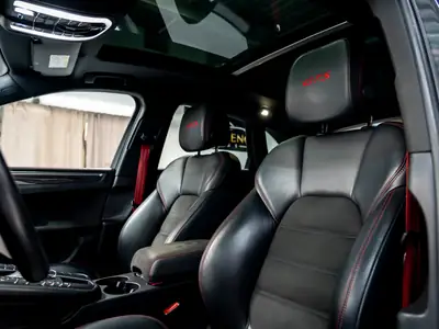 Porsche Macan GTS PDK — Sportivité et prestige, 82 000 km seulement — Miniature 17