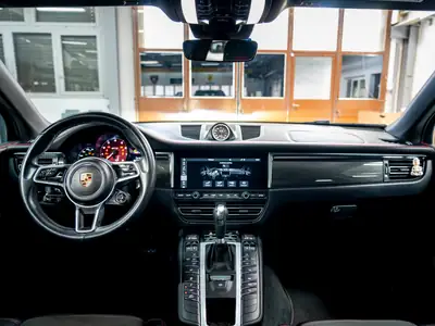 Porsche Macan GTS PDK — Sportivité et prestige, 82 000 km seulement — Miniature 25