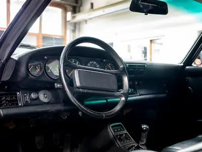Porsche 911 Carrera 4 Cabrio — Légende décapotable, 250 ch et grande révision OK — Miniatur 19