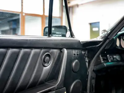 Porsche 911 Carrera 4 Cabrio — Légende décapotable, 250 ch et grande révision OK — Miniatur 24