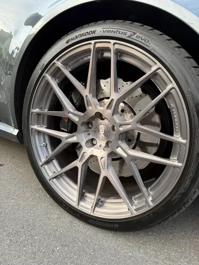 Audi RS6 4.0 V8 TFSI Quattro — Break haute performance, 560 ch sans compromis — Miniatura 7