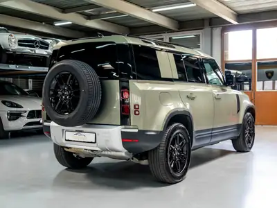 Land Rover Defender 110 3.0 D I6 250 — SUV robuste, diesel performant, 29 900 km — Miniatura 9