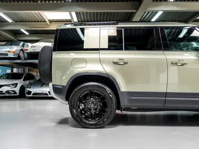Land Rover Defender 110 3.0 D I6 250 — SUV robuste, diesel performant, 29 900 km — Miniatura 12