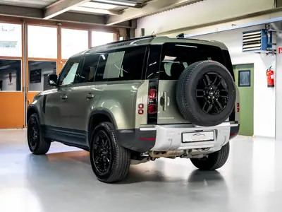 Land Rover Defender 110 3.0 D I6 250 — SUV robuste, diesel performant, 29 900 km — Miniatura 10
