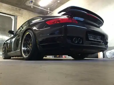 Porsche 911 3.6 Turbo — Coupé haute performance, 480 ch et seulement 77'000 km — vista esterna