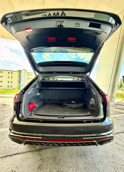 Volkswagen Touareg 3.0 V6 TSI PHEV R — SUV hybride rechargeable haute performance, 8000 km — Miniatura 7