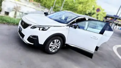 Peugeot 3008 1.5 BlueHDi Active — SUV diesel fiable, 111'000 km, sans sinistre — Miniatur 13