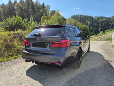 BMW 330d xDrive Touring — Break diesel performant, 247 000 km, sans sinistre — intérieur