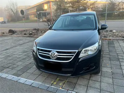 VW Tiguan 1.4 TSI 150 — SUV polyvalent, transmission manuelle, tout-terrain équipé — vue extérieure