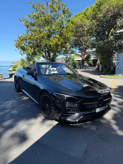 Mercedes-Benz CLE 450 AMG Line 4Matic — Cabriolet hybride performant, 15 500 km seulement — Seitenansicht