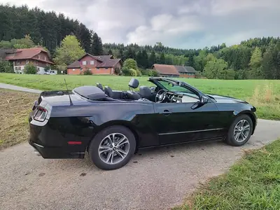 Ford Mustang V6 Cabriolet 2014 — Légende américaine décapotable, 305 ch — Außenansicht