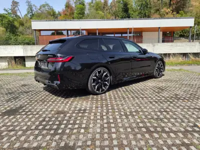 BMW 540d xDrive M Sport Pro — Break diesel hybride, 34'000 km seulement — tableau de bord