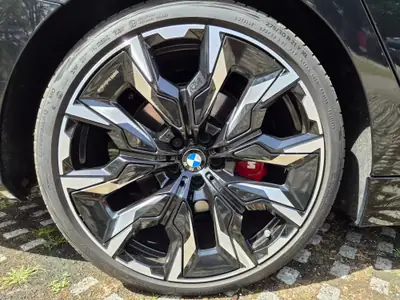 BMW 540d xDrive M Sport Pro — Break diesel hybride, 34'000 km seulement — Miniature 8