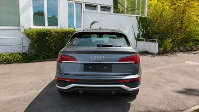 Audi Q5 2.0 50 TFSI e quattro — SUV hybride rechargeable, 10 700 km seulement — intérieur