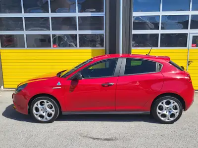 Alfa Romeo Giulietta 1.4 TB 150 Sport — Compacte italienne dynamique, 113'000 km — Seitenansicht