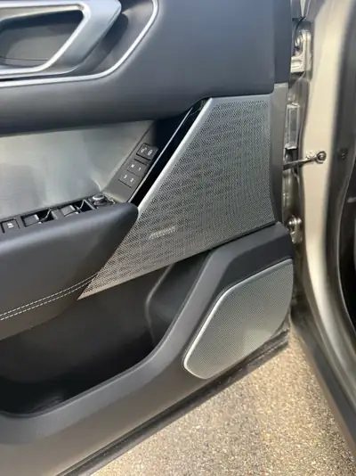 Land Rover Range Rover Velar 3.0 D 300 R-Dynamic — SUV premium diesel, traction intégrale, accident-free — Miniatur 11