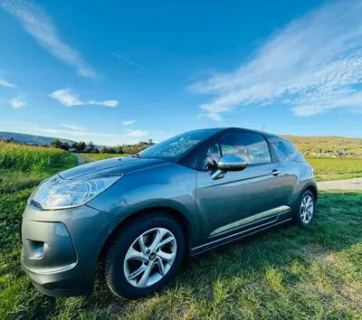 DS3 2010 — Rare citadine design, seulement 37'050 km, impeccable — vista esterna