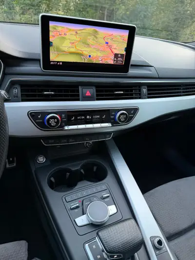 Audi A4 Avant 3.0 TDI Sport — Break diesel performant, équipement premium, très bon état — Miniatura 20