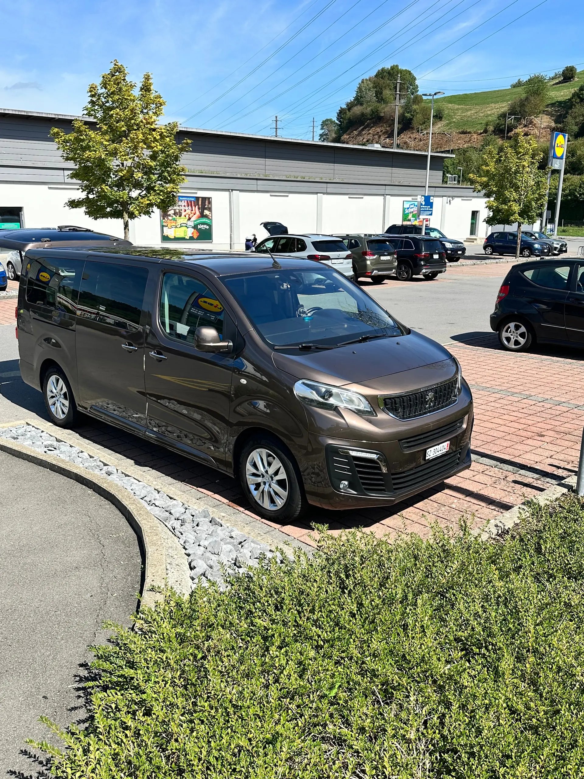 Peugeot Traveller 2017 occasion Kussnacht am Rigi — 3