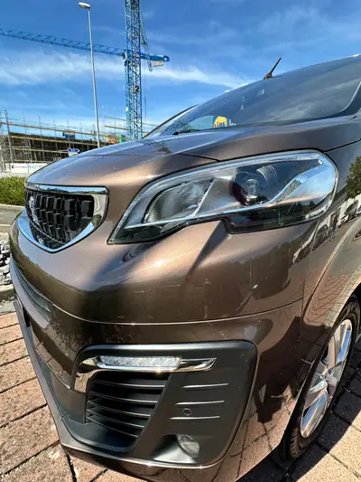 Peugeot Traveller 2.0 BlueHDi 180 — Monospace familial LONG, automatique, équipé premium — Miniatur 8