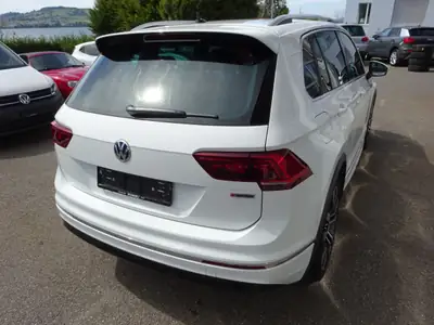 VW Tiguan 2.0 TDI SCR Highline 4Motion — SUV robuste, 88'000 km, transmission DSG — arrière