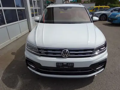VW Tiguan 2.0 TDI SCR Highline 4Motion — SUV robuste, 88'000 km, transmission DSG — tableau de bord