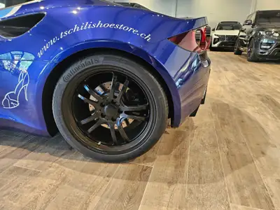 Artega GT 3.6 V6 DSG — Coupé sportif collector en état impeccable, 13500 km — Miniatur 18