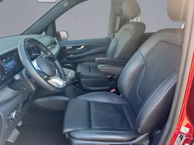 Mercedes-Benz V 250 d Avantgarde — Van 7 places, motorisation diesel performante — Miniature 9