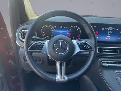 Mercedes-Benz V 250 d Avantgarde — Van 7 places, motorisation diesel performante — Miniature 12
