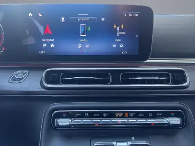 Mercedes-Benz V 250 d Avantgarde — Van 7 places, motorisation diesel performante — Miniature 14