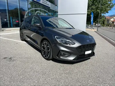 Ford Focus 1.0 SCTi ST Line — Berline dynamique, roues hiver incluses, garantie 12 mois — vista esterna